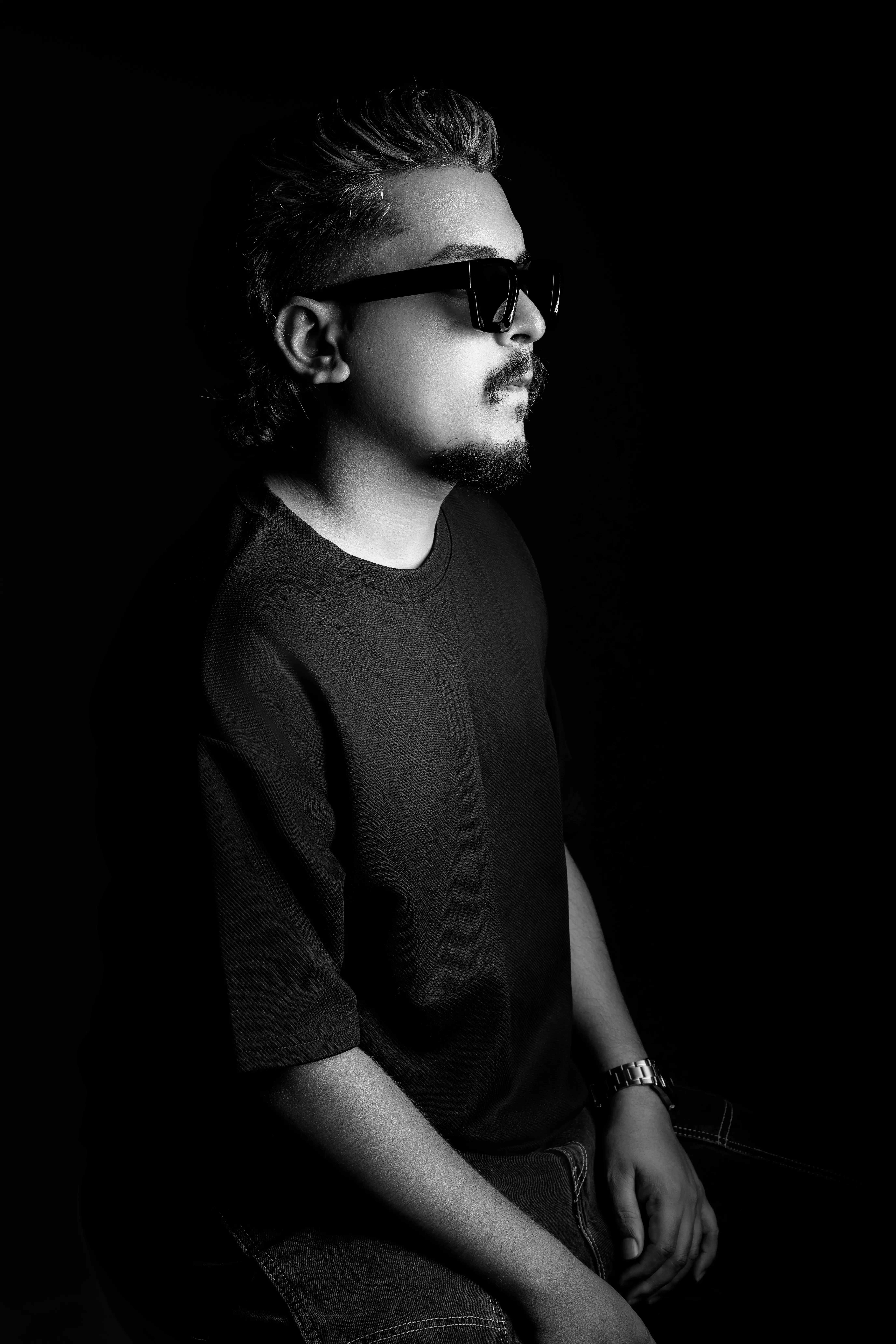 R Jay - Ravindu Jayarathne